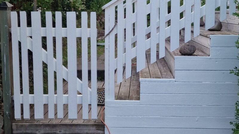 Målat om trappan på framsidan